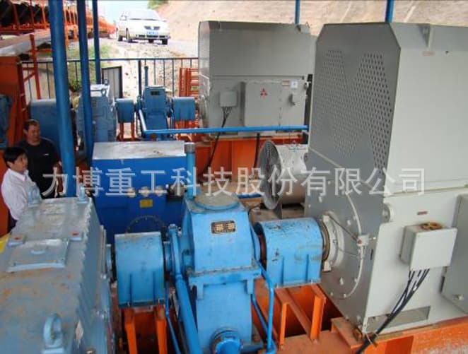 Hydraulic Motor Coupling for conveyor with soft start